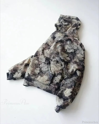Maple Leaf Graphic Pullover Hoodie